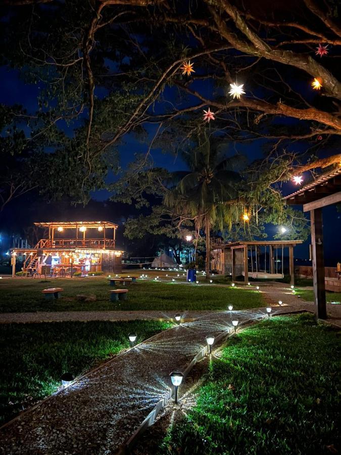 Sunset Hut Hostel オモア エクステリア 写真