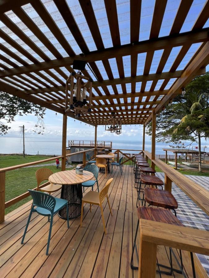 Sunset Hut Hostel オモア エクステリア 写真