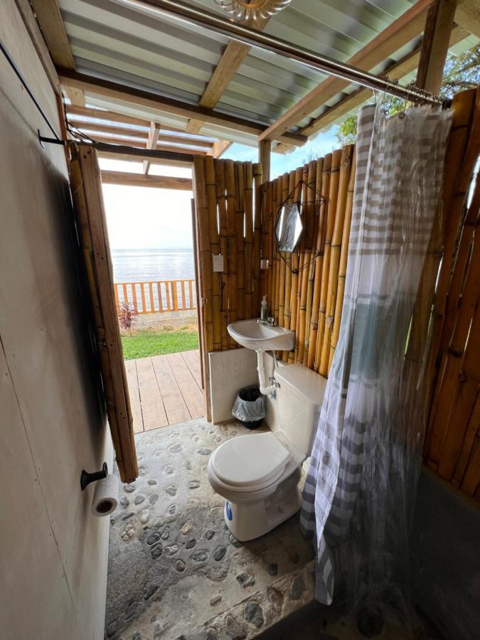 Sunset Hut Hostel オモア エクステリア 写真