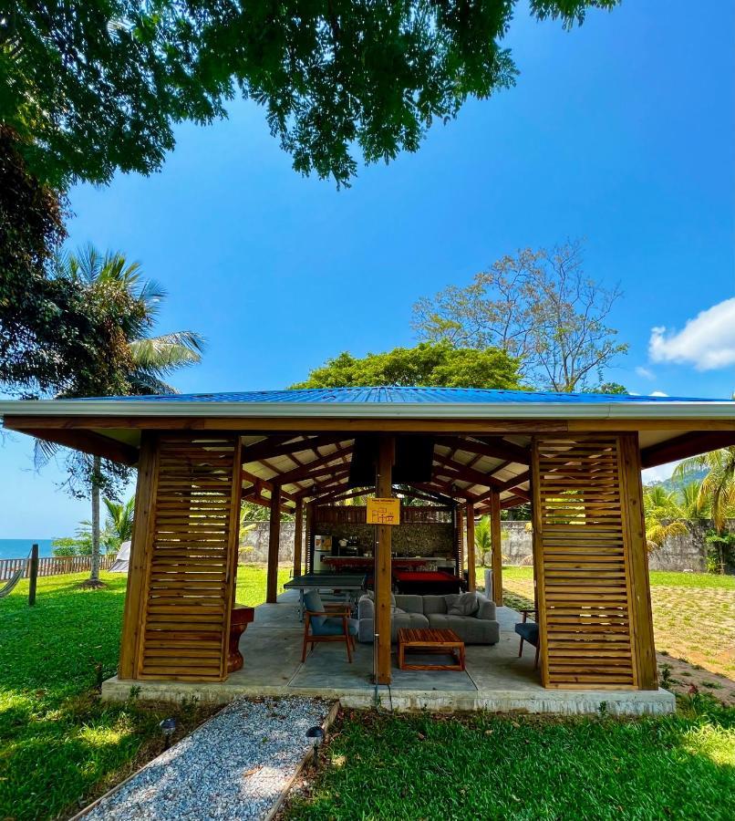 Sunset Hut Hostel オモア エクステリア 写真